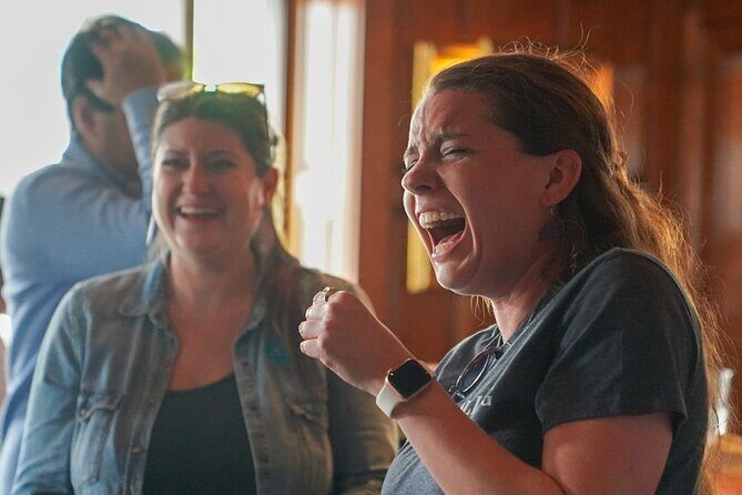 Small-Group History Tour Pub Crawl of Washington, D.C. - What It Feels Like in Real Life: The Stories, the Jokes, and the After-Tour Momentum