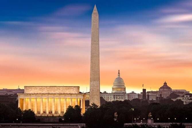 Small Group Monuments Tour with Changing of the Guard - MLK Memorial and the included Lincoln Memorial time window