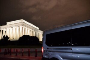 Small Group National Mall Night Tour with 10 Top Attractions - The Small-Group Van Setup That Makes the Difference