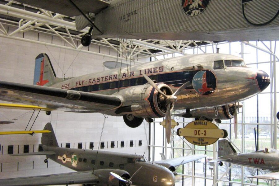 Smithsonian Air & Space Museum Guided Tour 8ppl Max - Astronaut life today, plus the freeze-dried ice cream moment