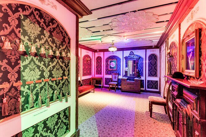 The Escape Game DC: 60-Minute Adventure in Georgetown - What the Room Experience Feels Like (and why it’s family-friendly-ish)