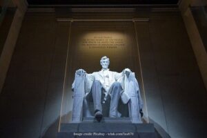 The National Mall Private 2.5-hour Evening Tour in Washington DC - Stop 1: National Mall at sunset lighting
