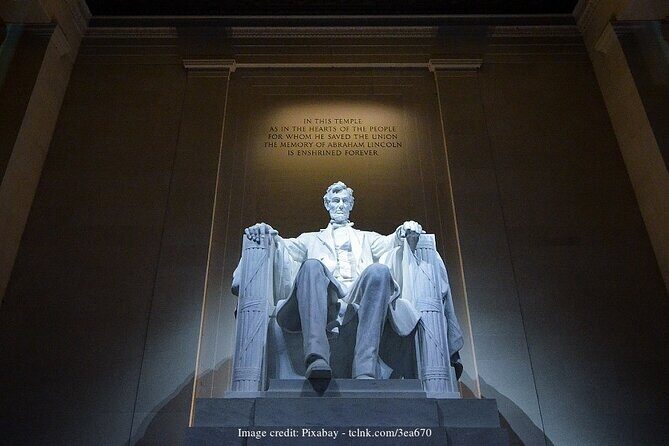 The National Mall Private 2.5-hour Evening Tour in Washington DC - Stop 1: National Mall at sunset lighting