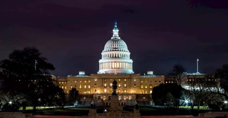 Washington After Dark Night Tour - The route’s first big stars: Capitol photo stop and guided viewing (about 15 minutes)