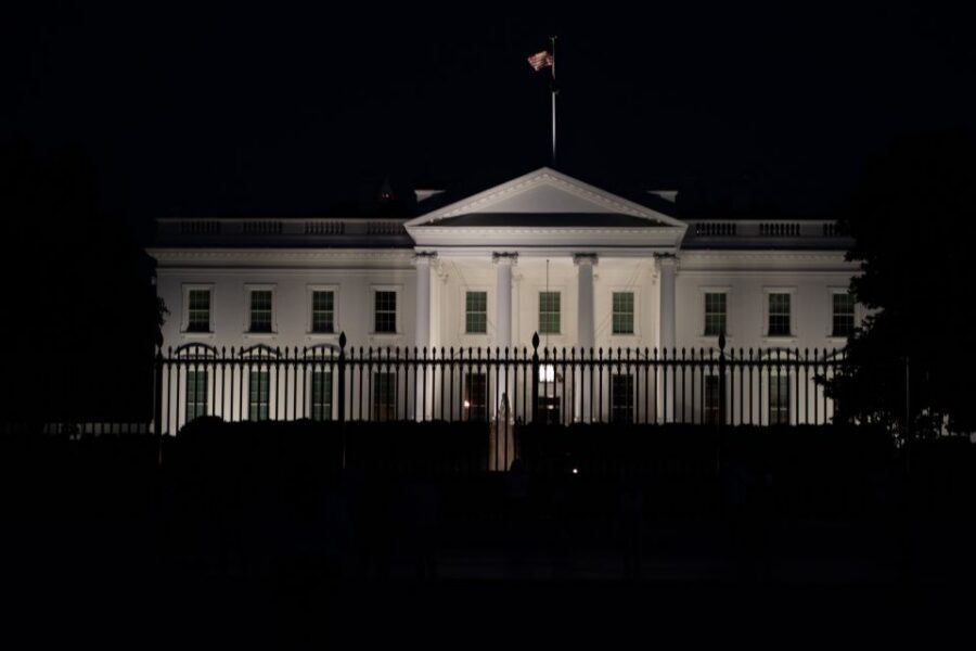 Washington D.C.: Dark Nights in D.C. Ghost Tour - How to Prepare: Shoes, No Video, and Rain-Proof Expectations
