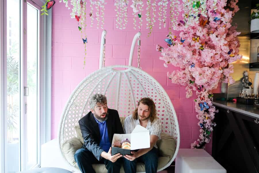 Washington, D.C.: Guided Delicious Donut Tour with Tastings - What the Best Reviews Hint At: Guides, Portion Feel, and the Sweet-Spot Pace