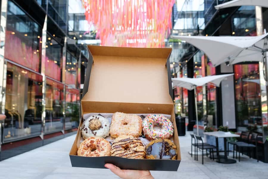 Washington, D.C.: Guided Delicious Donut Tour with Tastings - Downtown Sights and That White House Photo Moment