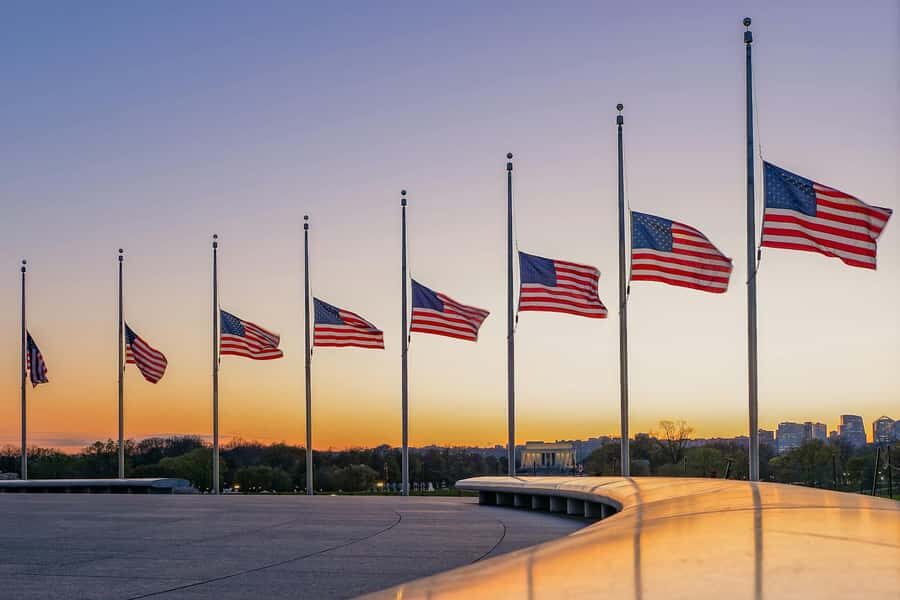Washington, D.C.: Monuments & Memories History Walking Tour - Korean War Veterans Memorial: the 19 statues and the emotional pacing