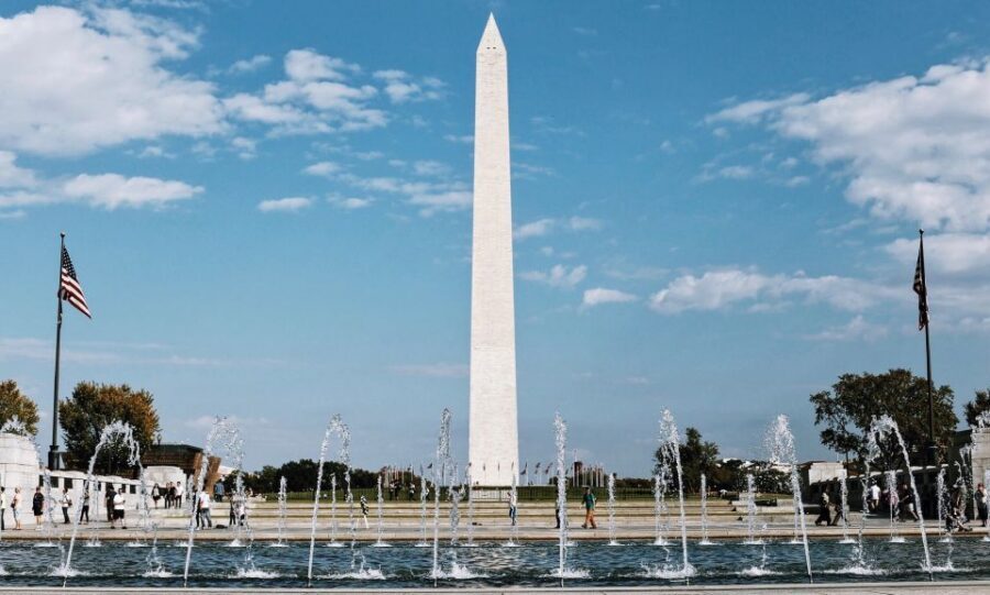 Washington, D.C: National Mall Tour with Monument Ticket - War memorials: WWII, Korean War, and Vietnam with story-led meaning