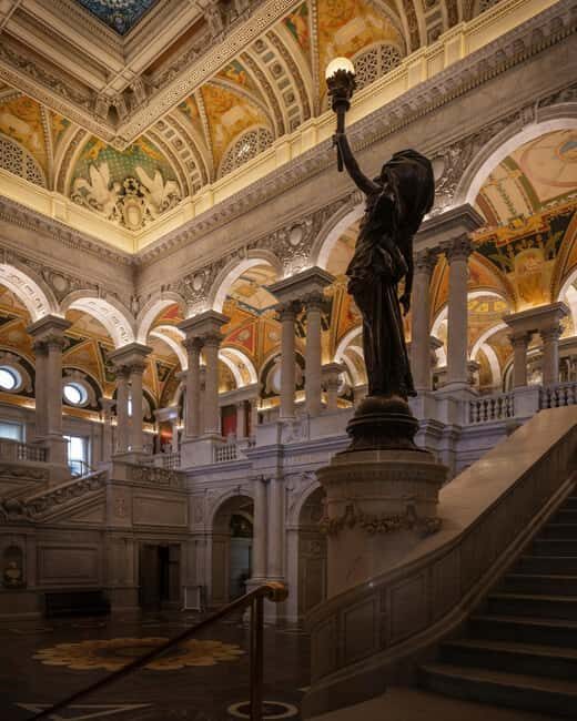 Washington, D.C.: U.S. Capitol & Monuments Walking Tour - Around the Capitol grounds: getting the dome views you’ll remember