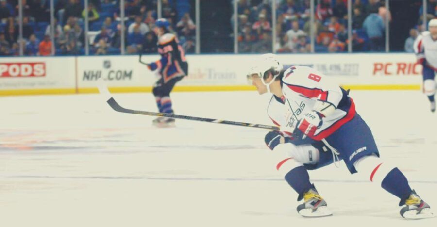 Washington, D.C.: Washington Capitals Ice Hockey Game Ticket - Crowd reality and what to pack for entry