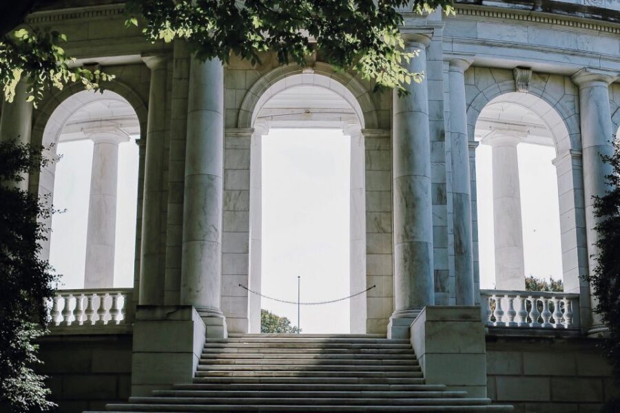 Washington DC: Arlington National Cemetery Walking Tour - Audie Murphy, Joe Louis, and William Sheridan: the cemetery isn’t only generals