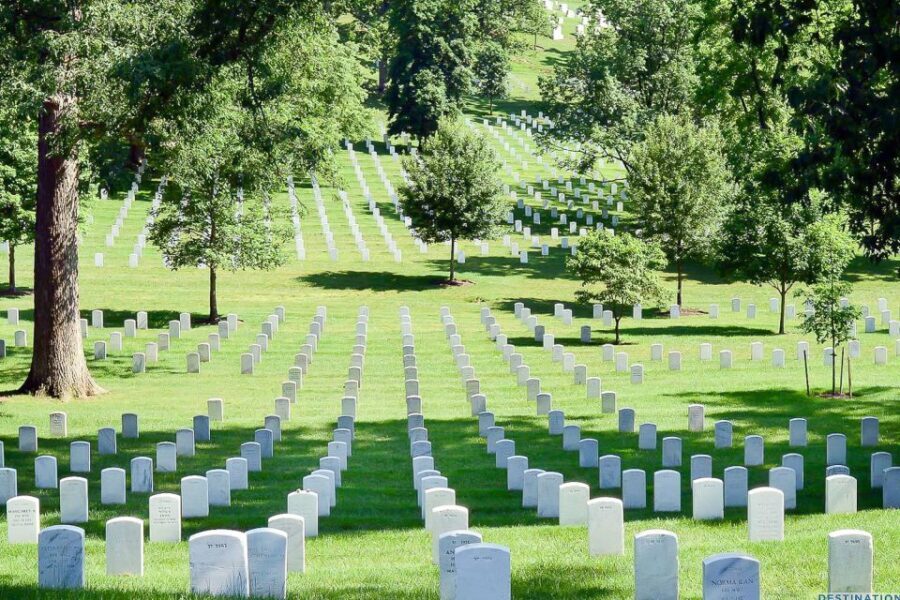 Washington DC: Arlington National Cemetery Walking Tour - Space Shuttle memorials and the USS Maine mast: modern tragedy, explained simply