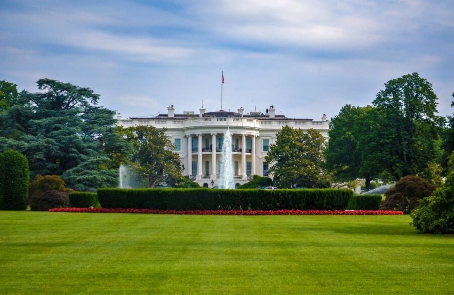 Washington DC: Bus Tour to the Highlights of the Capital - A four-hour loop that makes the National Mall make sense