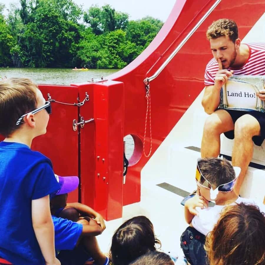 Washington DC: Family Treasure Hunt River Cruise - What the family treasure hunt game is really like