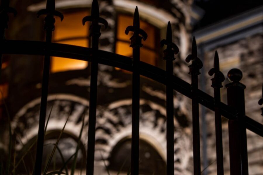Washington, DC: Ghosts and Spirits Haunted Walking Tour - What to bring so the night stays comfortable