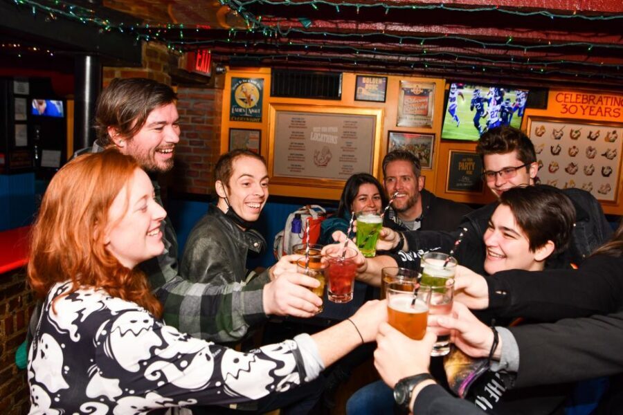 Washington DC: Ghosts Boos and Booze Haunted Pub Crawl - Key things that make this crawl worth your time