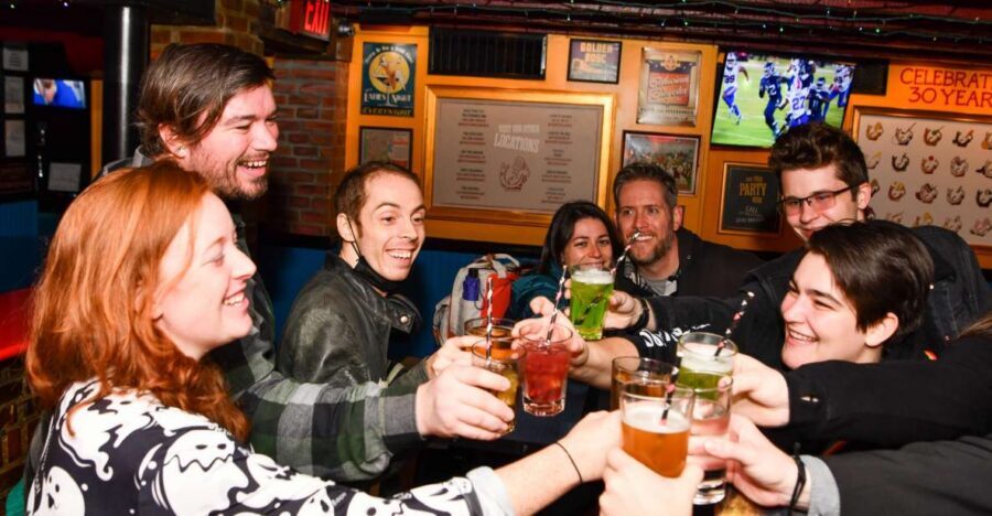 Washington DC: Ghosts Boos and Booze Haunted Pub Crawl - Round Robin and the spirit of Ulysses S. Grant