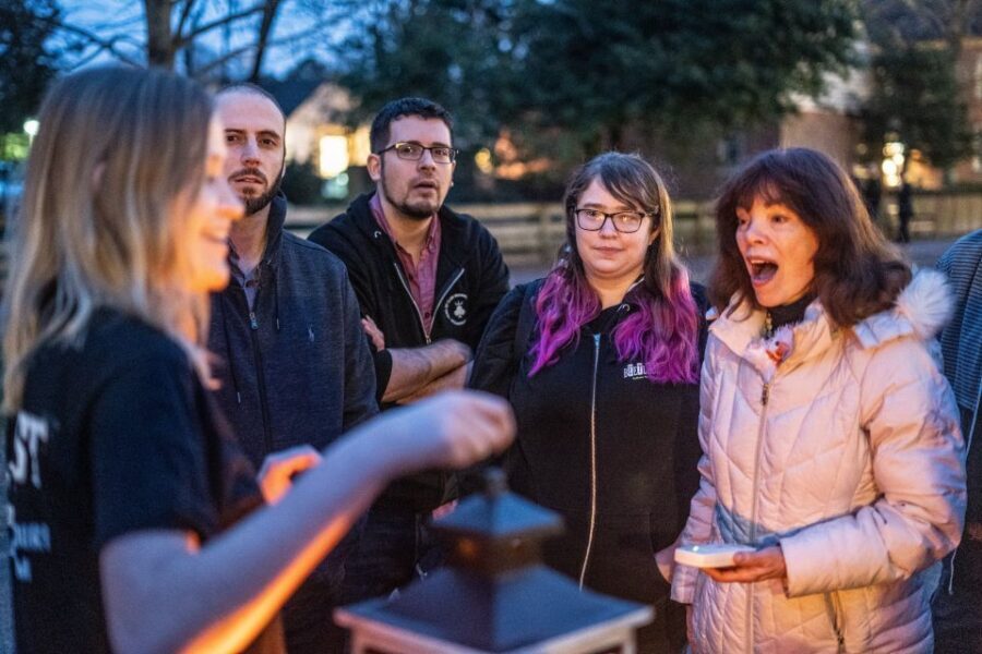 Washington DC: Ghosts Boos and Booze Haunted Pub Crawl - Prohibition-era bootleggers and the politics behind the laughter