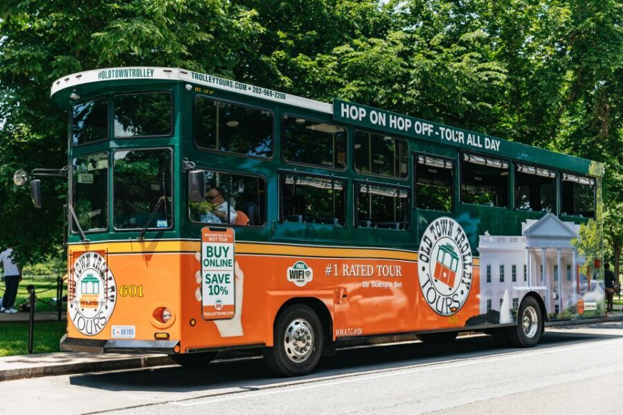 Washington, DC: Hop-On Hop-Off Old Town Trolley City Tour - Should you book the Washington DC Old Town Trolley with Arlington option?