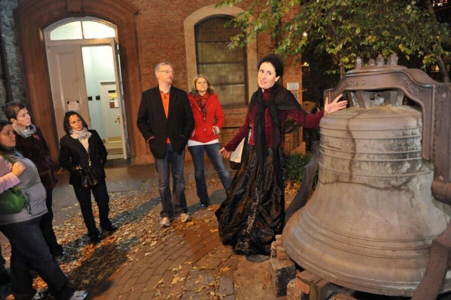 Washington, DC: Horror on the Hill Ghost Tour - The Demon Cat: Congress hauntings tied to real-world shocks