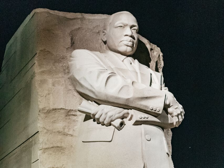 Washington DC: Monuments by Moonlight Nighttime Trolley Tour - The trolley’s drive-by moments: White House, Capitol Hill, and the National Mall
