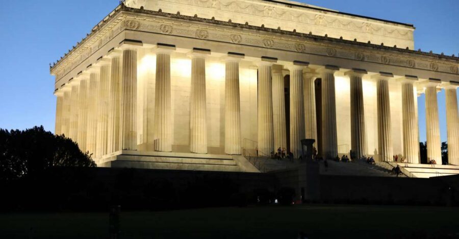 Washington DC: Monuments by Night Bike Tour - Why DC monuments look better when the lights come on