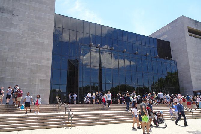 Washington DC Museums self-guided walking tour & scavenger hunt - Your east National Mall loop: the stops that shape the route