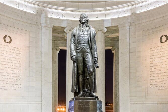 Washington DC Night-Time City Tour - Jefferson to MLK to Lincoln: The Memorial Triangle of Meaning