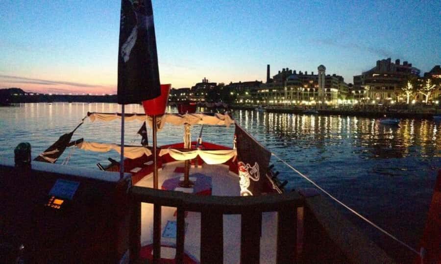 Washington DC: Pirate Ship Cruise with Open Bar - Open bar details that affect your choices on the water