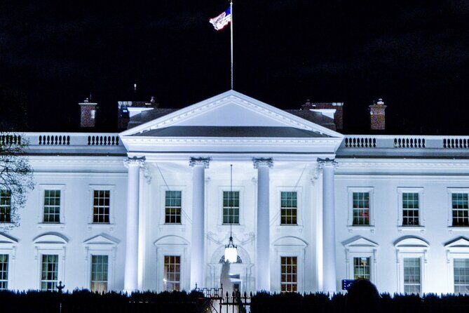 Washington DC Political Scandals and True Crime Night-Time Tour - FBI Headquarters and the Supreme Court: Short Stops, Big Themes