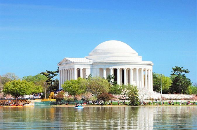 Washington DC "See the City" Guided Sightseeing Segway Tour - Vietnam Veterans and Women’s Memorials, then Lincoln Memorial