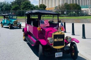 Washington DC Sightseeing Tour by Electric cart or Vintage Car - Electric cart or replica Model T: comfort and photo access