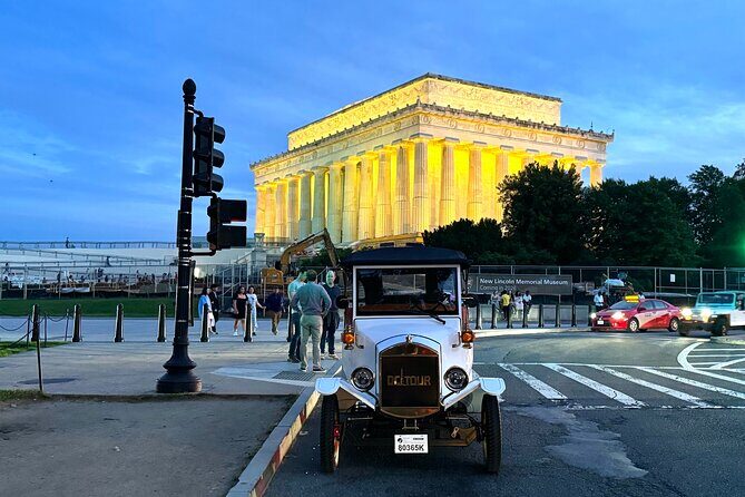 Washington DC Sightseeing Tour by Electric cart or Vintage Car - Jefferson Memorial: reading the quotes as you stand there