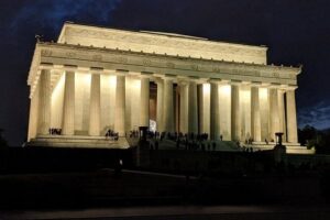 Washington DC Small-Group Evening City Tour - Stop 1: U.S. Marine Corps War Memorial and Joe Rosenthal’s moment