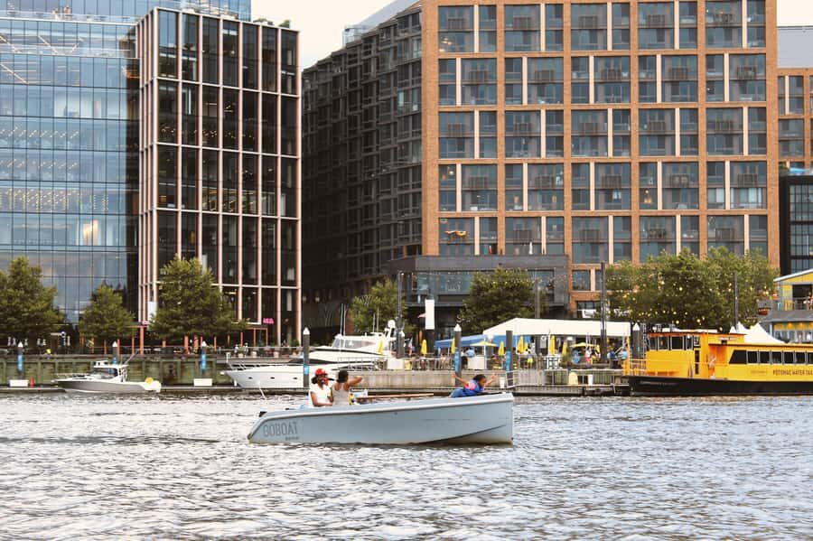 Washington DC: The Wharf Self-Driven Boat Tour with Map - Key things that make this boat rental work