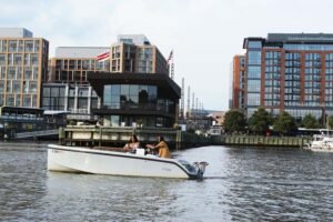 Washington DC: The Wharf Self-Driven Boat Tour with Map - Where you start matters: 101 Market Square SW and the 15-minute safety brief