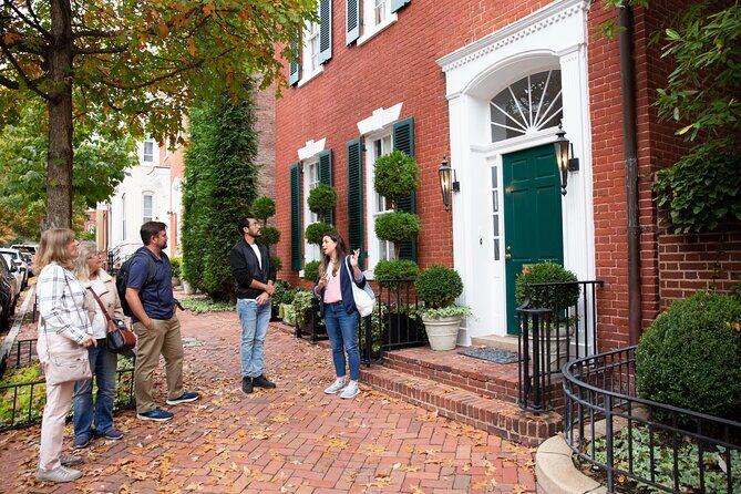 Washington: Potomac River Cruise & Guided Georgetown Walking Tour - Georgetown University: scale, architecture, and global connections